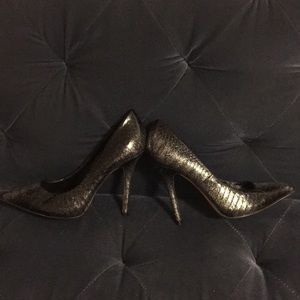 Silver dusted Boutique 9 pumps